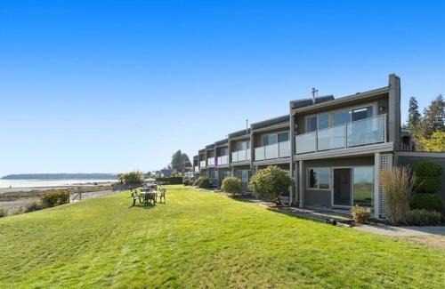 Shorewater Resort Oceanside Studio - 2 beds