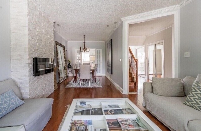 Short term available Family/Work/Friendly Home w/Parking
