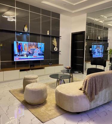 Shortlet Apartment Lekki, Lagos