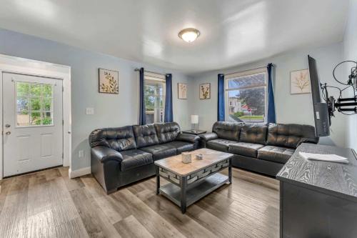 Shortstop Apt 1 All Star Baseball Rentals