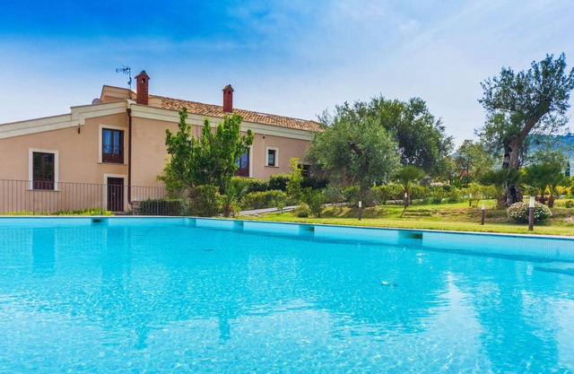Sicilian style, private pool, private orchard!