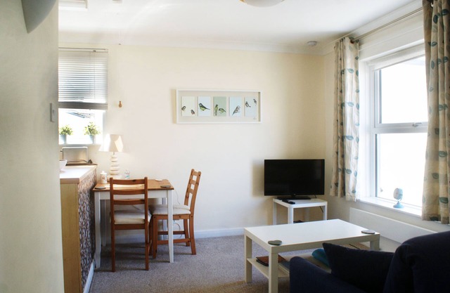Sidmouth apartment perfect for beach and town