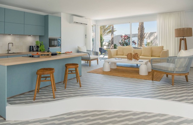 Sierra del Mar - Vista Monte, directly on the dunes with pool, patio and garden