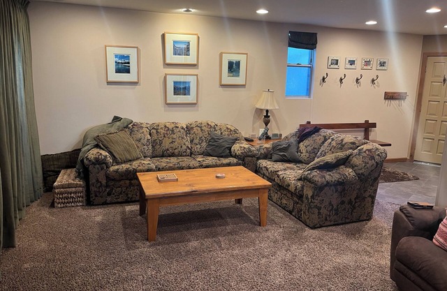 Sierra Park Villas #73 Beautiful Condo In Great Location!