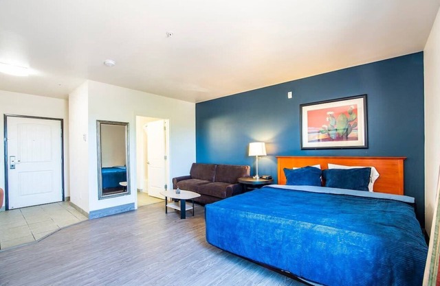 Sierra Vista Studio King Premium