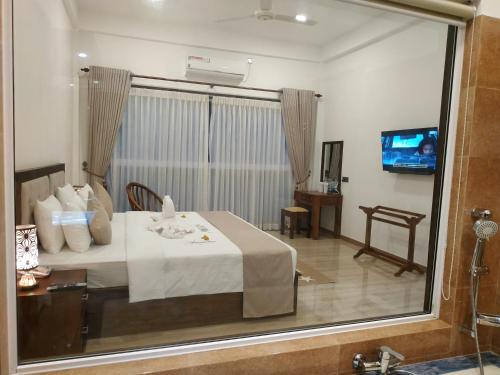 Sigiriya Cashew Palace Resort