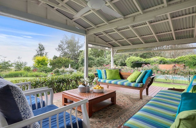 Silver Cloud - STAY 3 PAY 2!