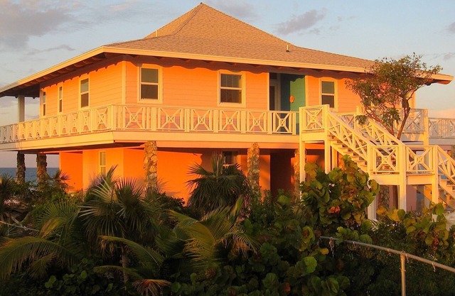 Silver Lining - Beautiful Beachfront Bahamas Home. Experience your peace.