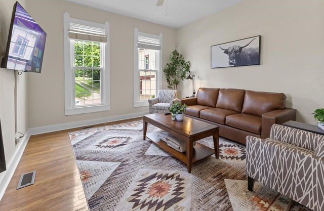 Simple Comfort | 1 Bed, 1 Bath Near Downtown Indy