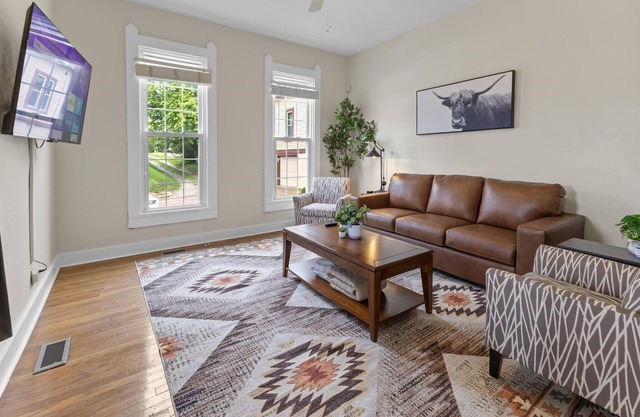 Simple Comfort | 1 Bed, 1 Bath Near Downtown Indy