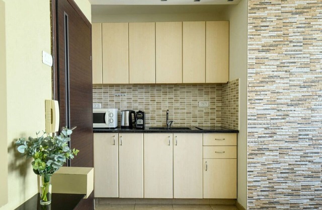 Simple Living in Netanya Center by Sea N' Rent