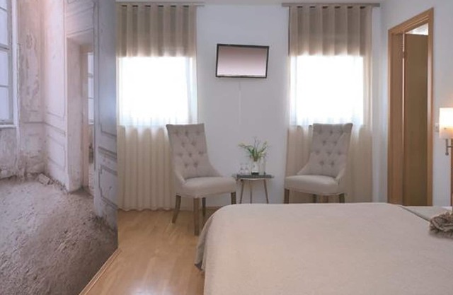 Single room, shower, toilet, non-smoking, category 1 - Landhotel Hauer