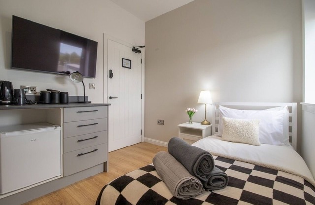 Single Room #1 - Alexandra Apt