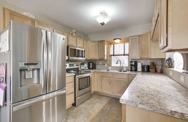 Single-Story Gillette Home: Walk to Lake & Trails!