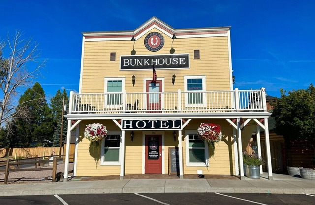 Sisters Bunkhouse - #2 of 4 rooms
