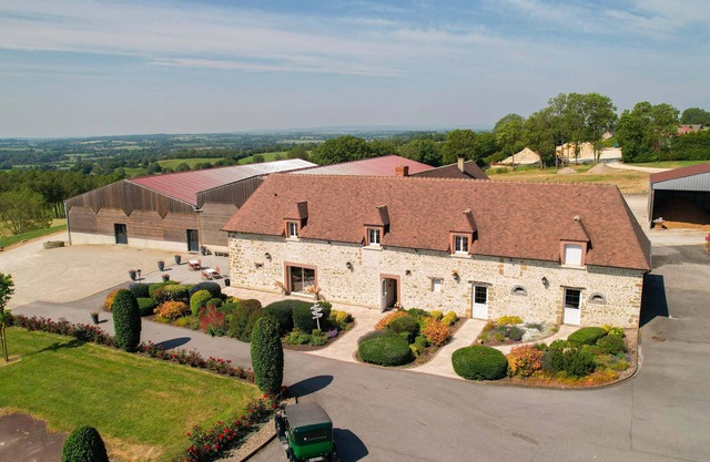 Situé en Normandie, le Domaine de la Poudrière Vous Accueille Toute Lannée