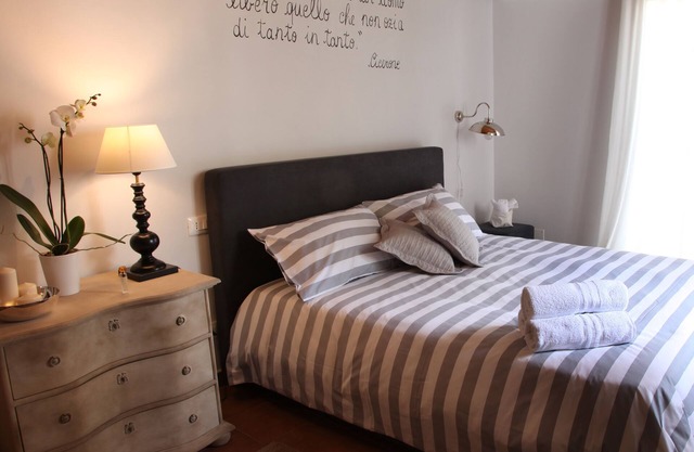 Six apartments with garden in the old town.