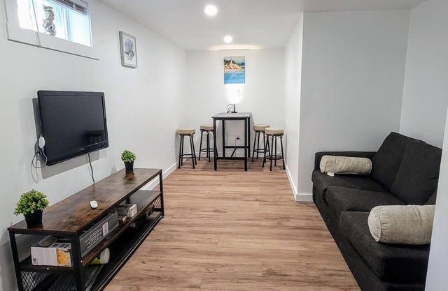 SJ West Travel Apartment