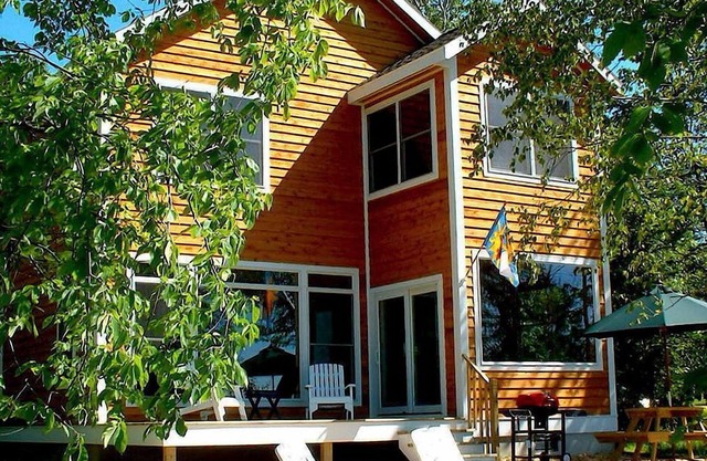 SKI CRYSTAL MTN! New Wifi! SANDY BEACH! Gameroom!
