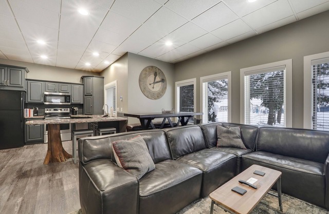 Ski-In/Out | Radiant Heated Bathrooms | Ski Boot/Glove Warmer | Gas Fireplace