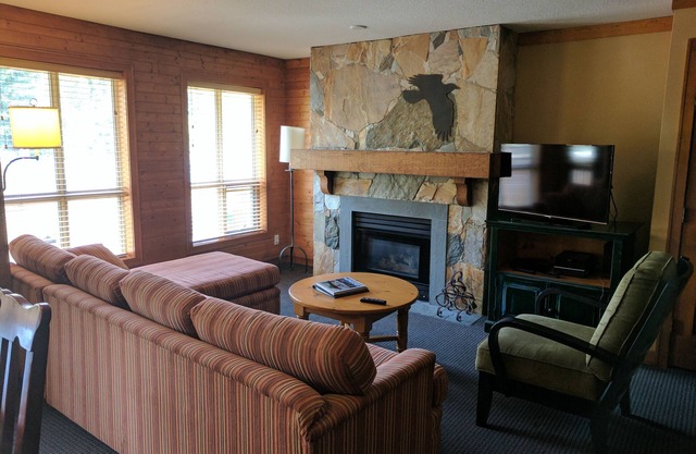 Ski in/ski out 2 bedroom Vacation Home next to Chateau Whistler/Blackcomb lift