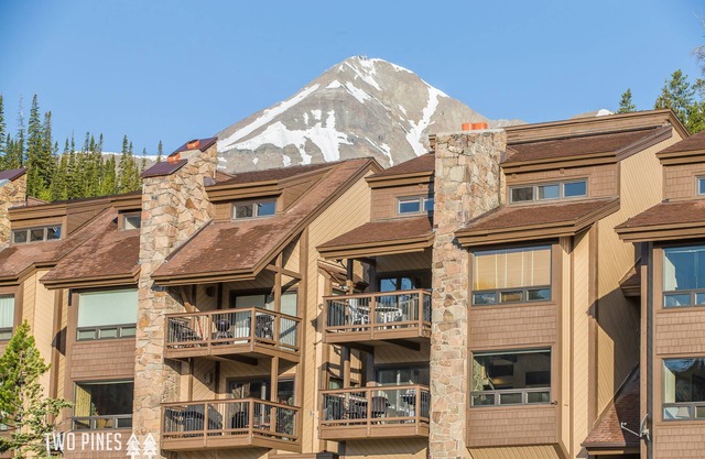 Ski In/Ski Out Comfy Condo At Big Sky Resort! Mountain Views!