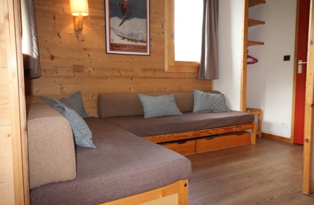 Ski-in/ski-out & foot of the slopes, 3rd floor, view ski slopes, balcony, tv, ski locker, 30m²