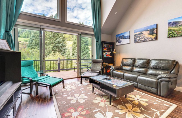 Ski-In/Ski-Out Gemini Lift Access! Home w/Hot Tub