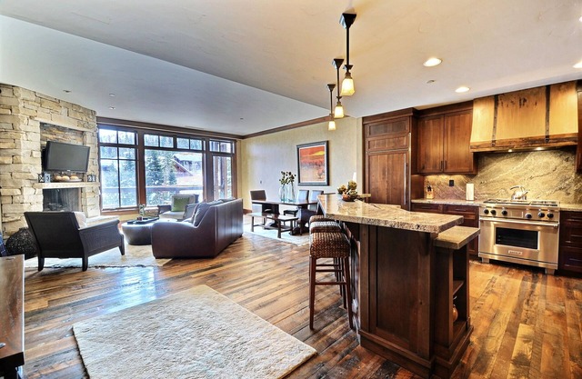 Ski-in/Ski-Out Luxury Home in Arrowleaf at Empire Pass Deer Valley