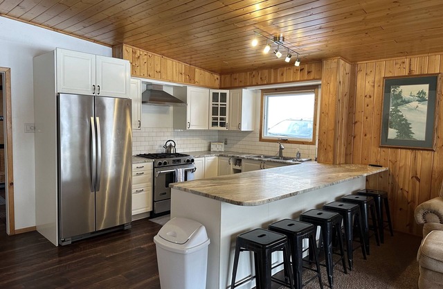 Ski-in/Ski-out Private Cabin - Perfect for Families