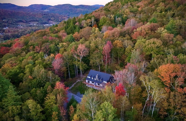 Ski/MTB Home with Mountain Views near Killington/Woodstock/Green Mountain Trails