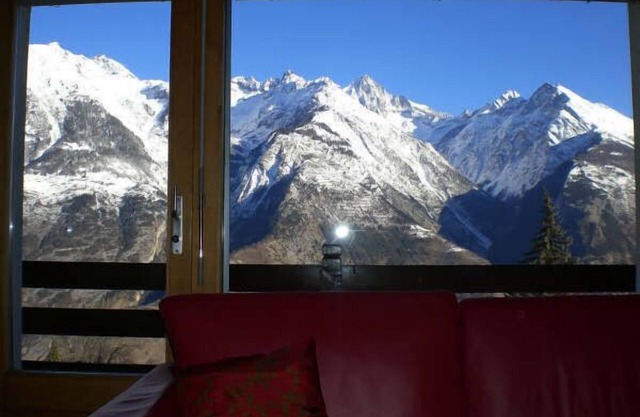 Ski & Snowsports in Winter, Alpine Walking in Summer, Beautiful Alpine Village