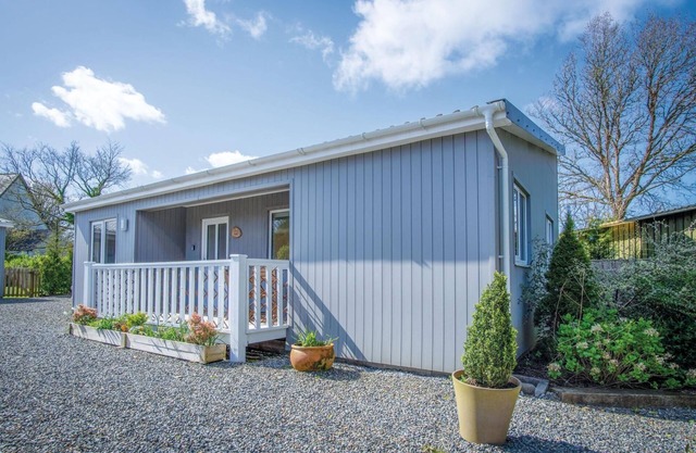 Skomer Lodge - 2 Bedroom Lodge - Manorbier
