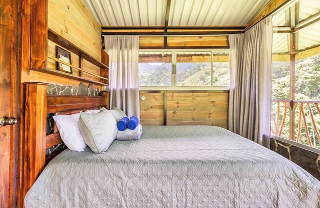 Sky Lodge: Unforgettable Views & Private Secluded Gem In Cloud Forest
