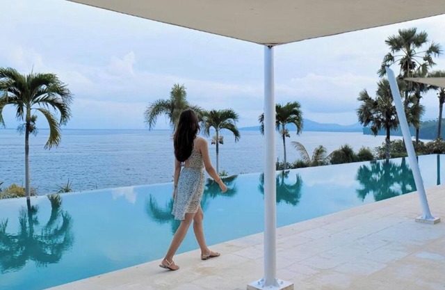 Sky One-Bedroom Villa with Private Pool and Garden