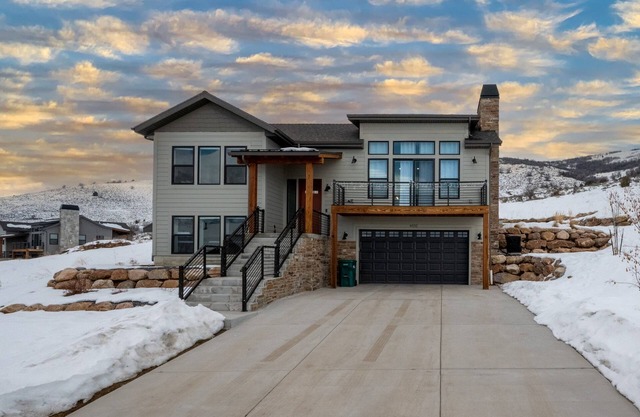 Sky's Edge B7 | Hot Tub | Mtn Views | 2 LR's