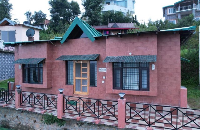 SKY TOUCH COTTAGES AND STAYS UNIT 2