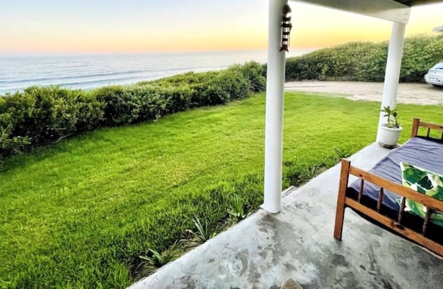 Skye Beach Garden: Uncapped seaviews, sunsets & WiFi