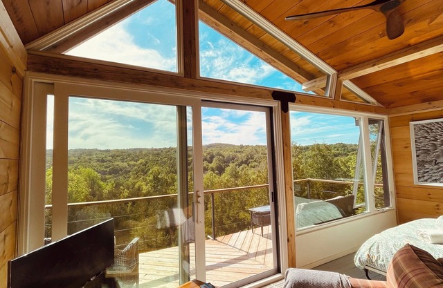 Skyfall Off Grid Luxury Cabin