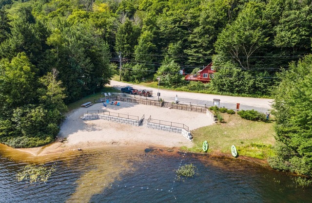 Skytop House - Charming 4 Season Getaway-Sleeps 6