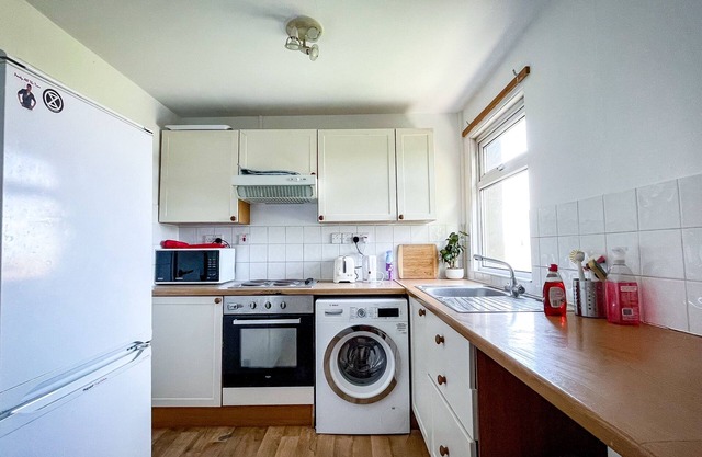 Sleek Bristol Getaway on Gloucester Rd