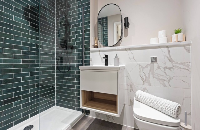 Sleek & Cosy Central-Leeds Apartment for 3-People!