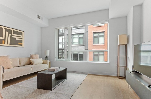 Sleek Mount Vernon Studio w/Pool, W/D & Gym, near Metro, by Blueground