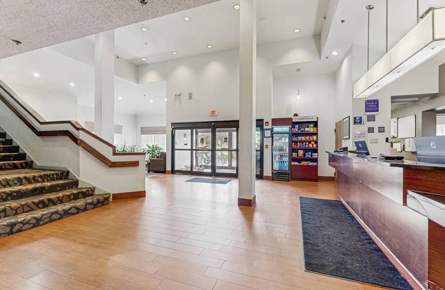 Sleep Inn & Suites Buffalo Airport