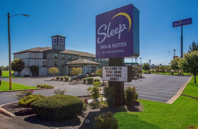 Sleep Inn & Suites Cave City