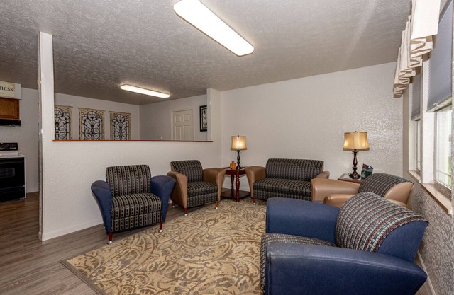 Sleeps 12 - Ask about 6-month+ Discounts.