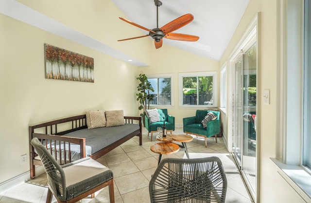 Sleeps 15, Entire Home, Deep Discounts for Longer Stays