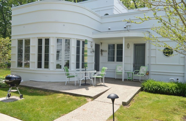 Sleepy Hollow Beach Resort introduces Gateway 52
