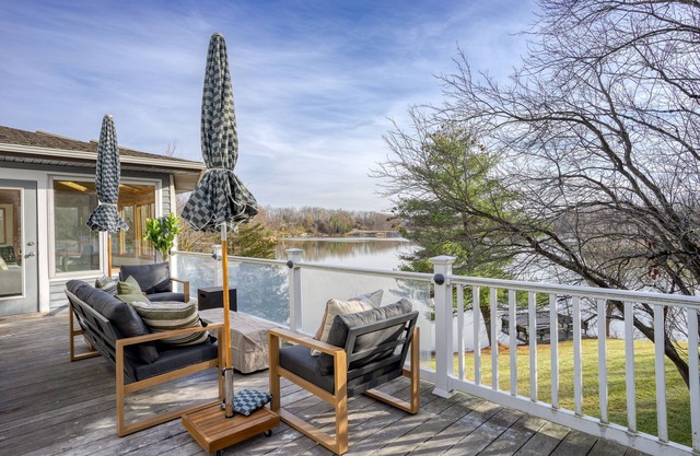 Sleepy Hollow by AvantStay | Lakefront, Pier, View