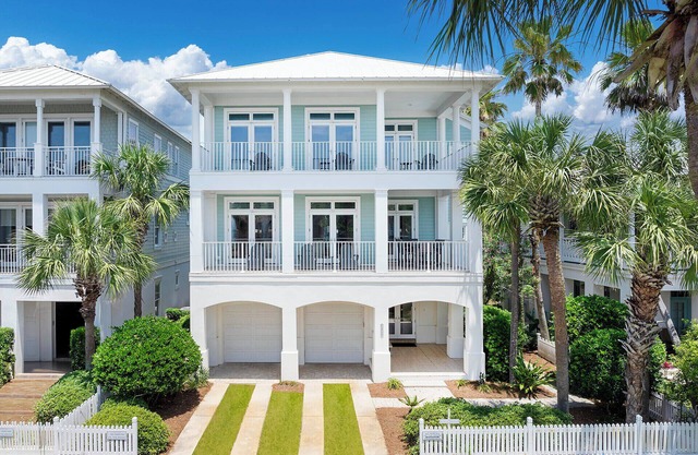 Slice of Paradise - Heated Private Pool, Pet Friendly, Deeded Beach Access!